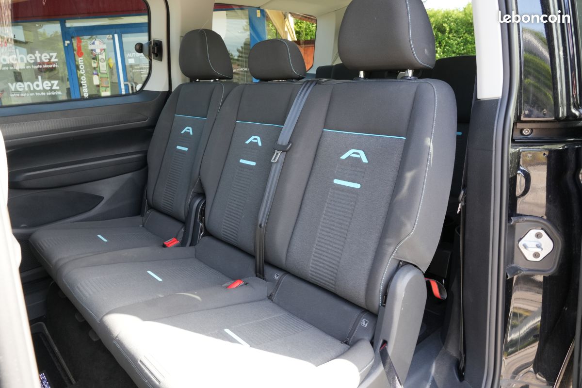 FORD Tourneo CONNECT III L2 2.0 ECOBLUE 122 DCT7 ACTIVE 7 PLACES (image 27)