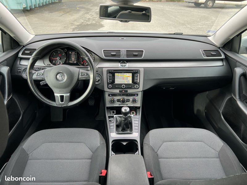 Volkswagen Passat 1.6 TDI BlueMotion Business (image 2)