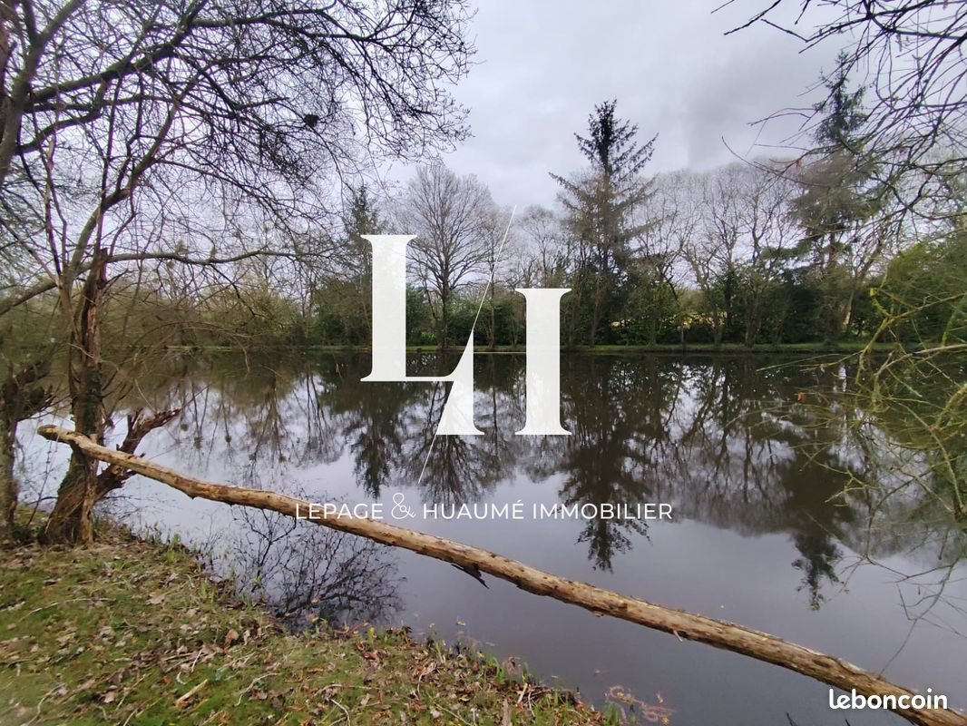 Terrain 1 pièce 16500 m² · à Martigné-sur-Mayenne · 16 500 m² · 96 000 €