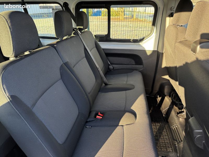 Renault TRAFIC III COMBI L2 2.0 DCI 120CH S&S ZEN 9 PLACES (image 9)