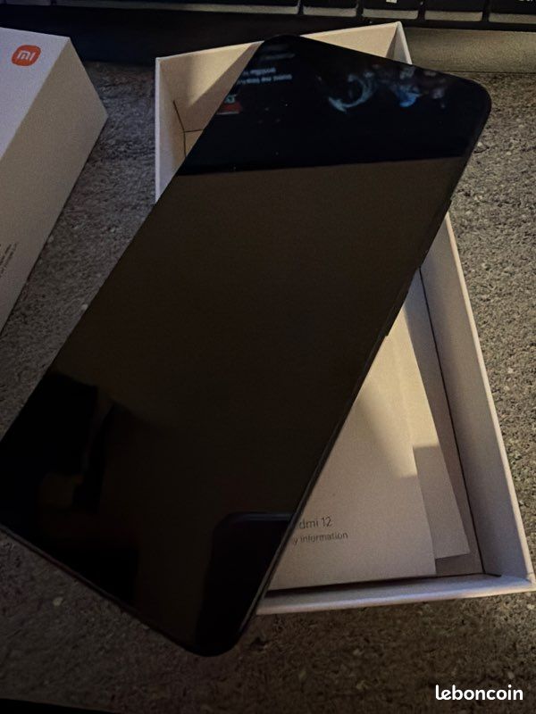 Redmi 12 (image 1)