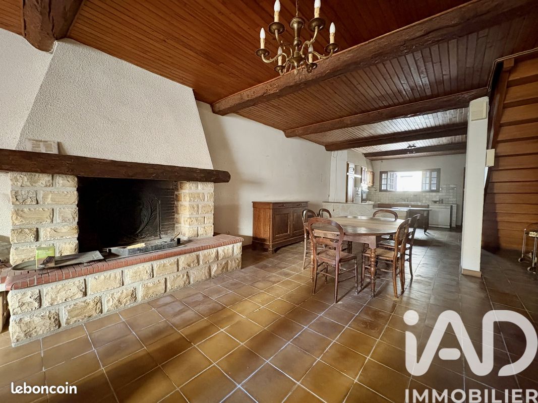 Maison 6 pièces 159 m² · à Sigean · 159 m² · 160 000 €