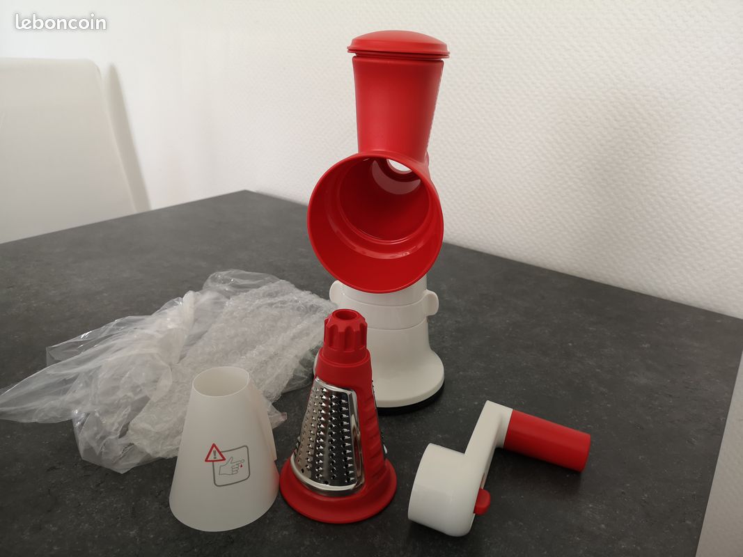 Râpe Adaptachef Tupperware Neuve, jamais servie (image 1)