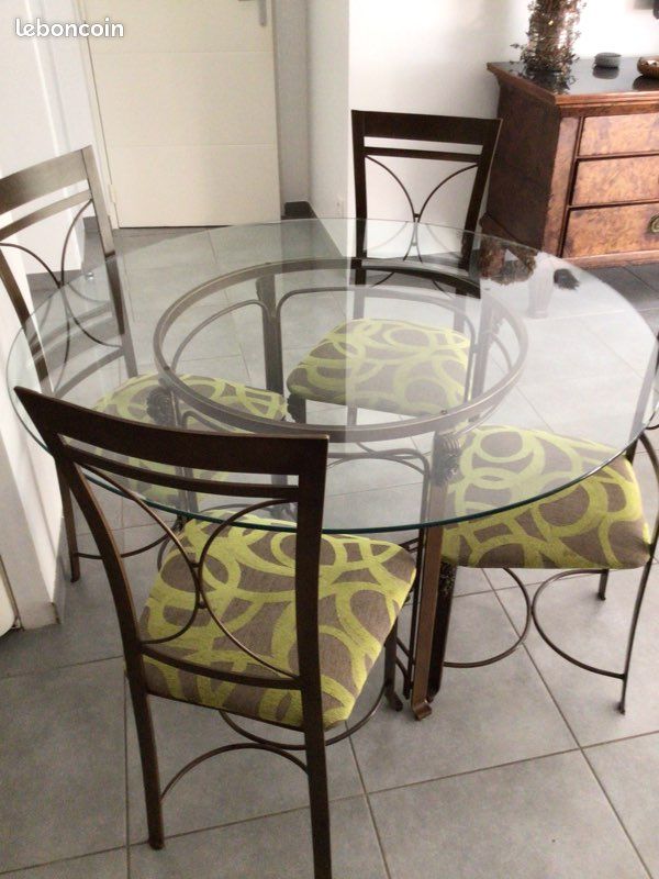 Table et chaises salle à manger (image 1)