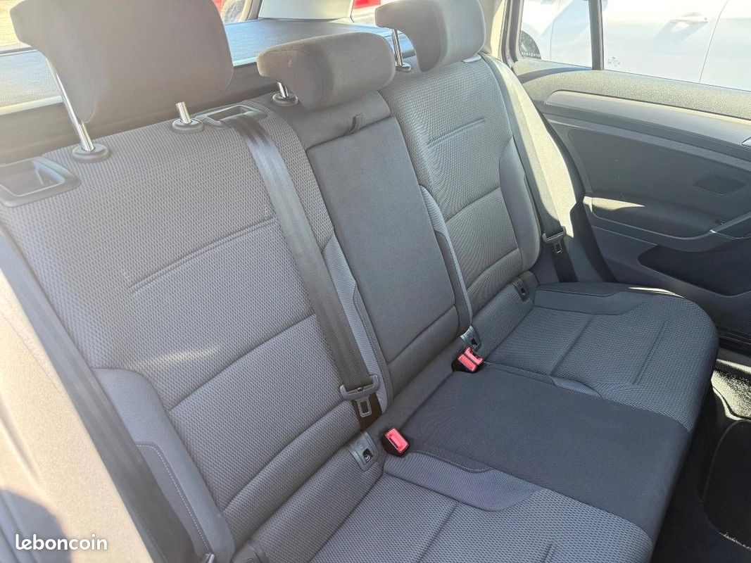 Volkswagen Golf BREAK 1.6 TDI 110 BLUEMOTION CONFORT LINE (image 22)
