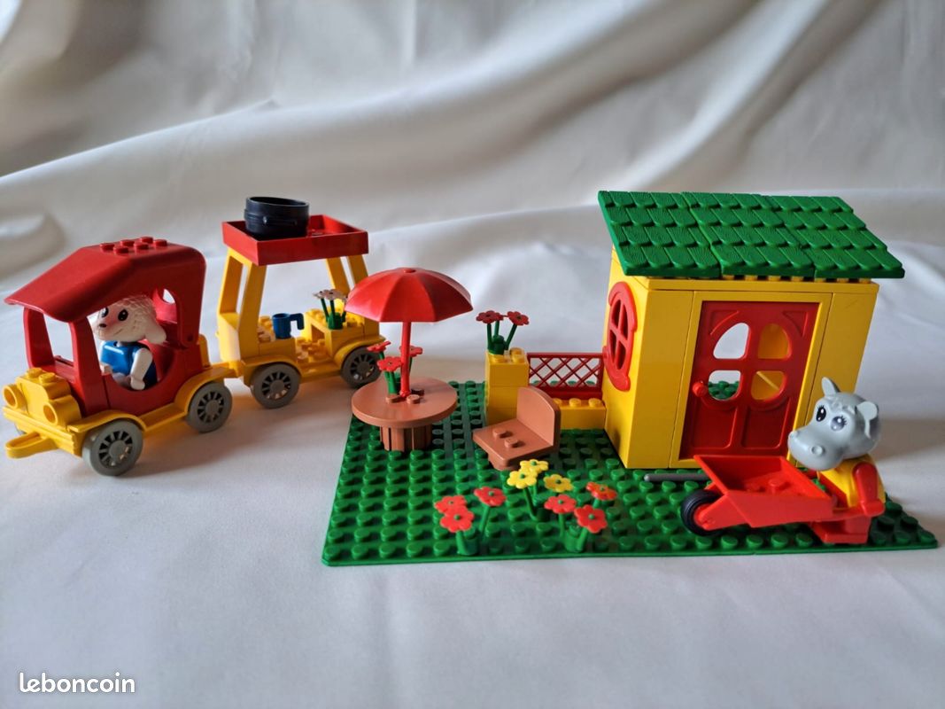 LEGO FABULAND lot 3641 et 3654 Le jardin et la voiture remorque