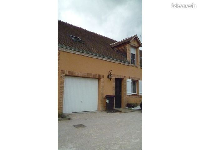 Maison 5 pièces 118 m² · à La Ferté-Saint-Aubin · 118 m² · 900 €/mois