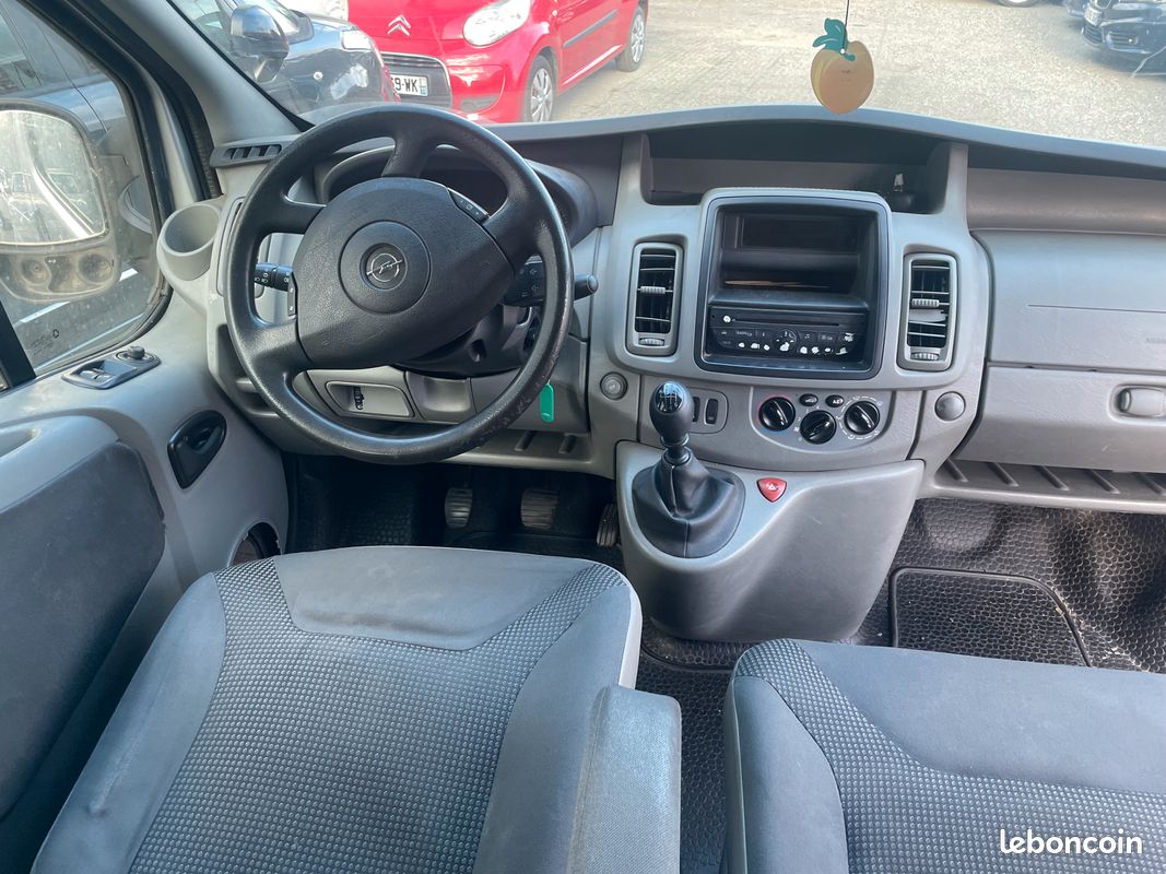 OPEL Vivaro Combi 2.0 CDTI90 M1 Pack Clim 9 PLACES (image 5)