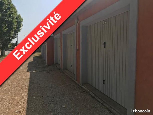 Garage / box LE VAL
