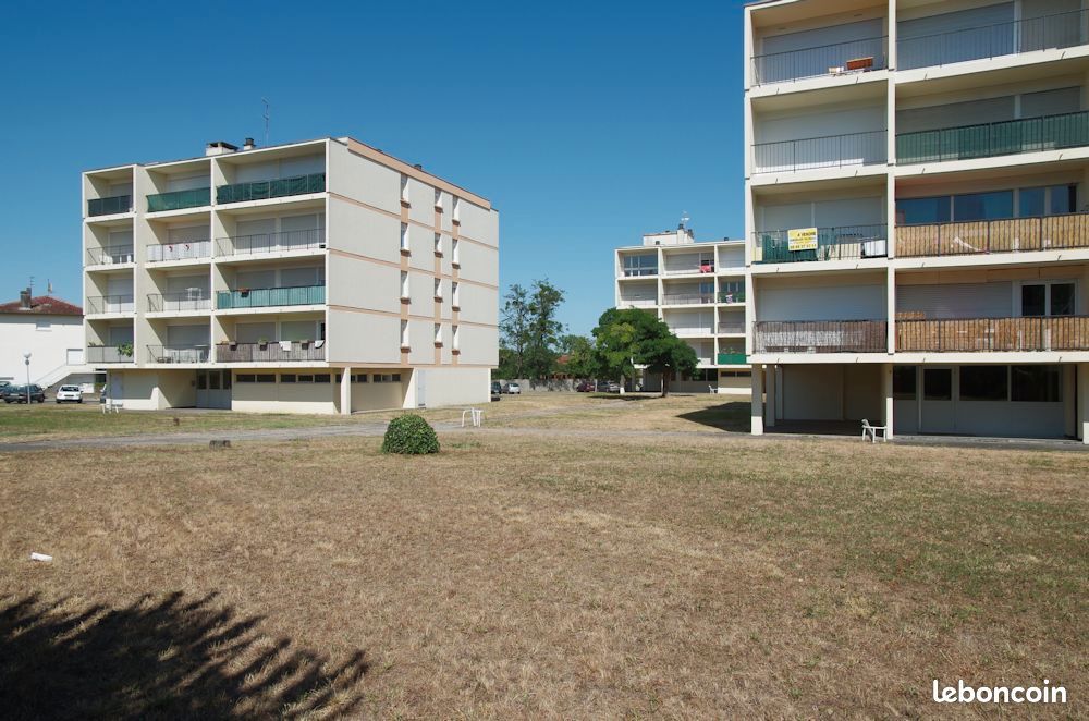 Appartement 1 pièce 27 m² · à Pessac · 27 m² · 670 €