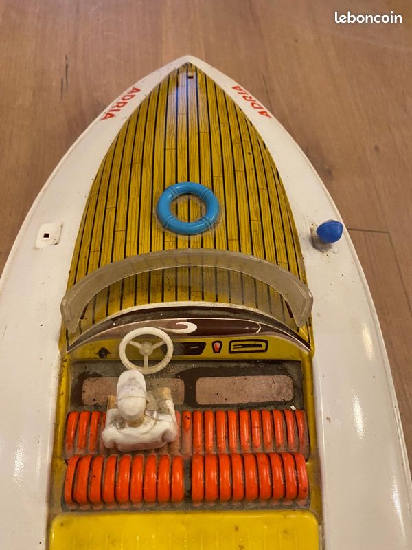 Lot De Jouets Bateaux De Bassin Monteleone - Vintage - Collection