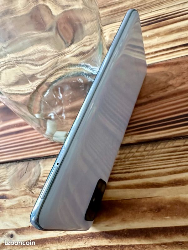 Sumsung Galaxy A51 tres bon état (image 1)