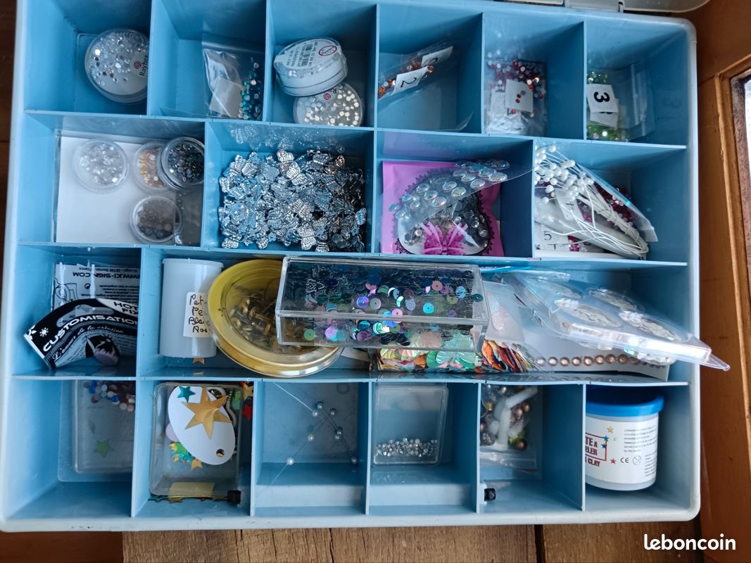 Gros lot scrapbooking loisirs créatifs activités manuelles papeterie strass (image 13)