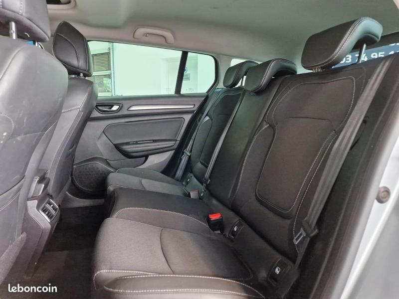 Renault Megane Estate 1.5 Blue dCi 115ch Techno EDC -23 (image 38)