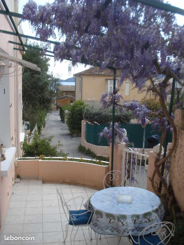 Location Appartement T1 Vue mer Le Lavandou (image 1)