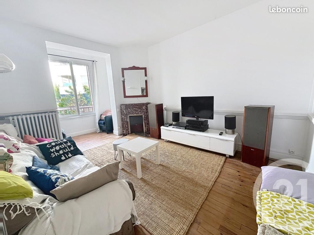 Maison 6 pièces 165 m² · à Clermont-Ferrand · 165 m² · 1 900 €