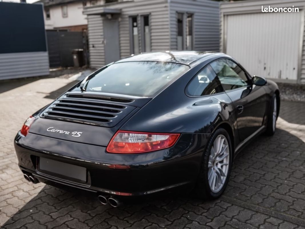 Porsche 911 Carrera 4S 3.8 i 355 ch Tiptronic Gris Atlas + Cuir Bleu métropole + Sport Chrono + Pack Carbon (image 9)