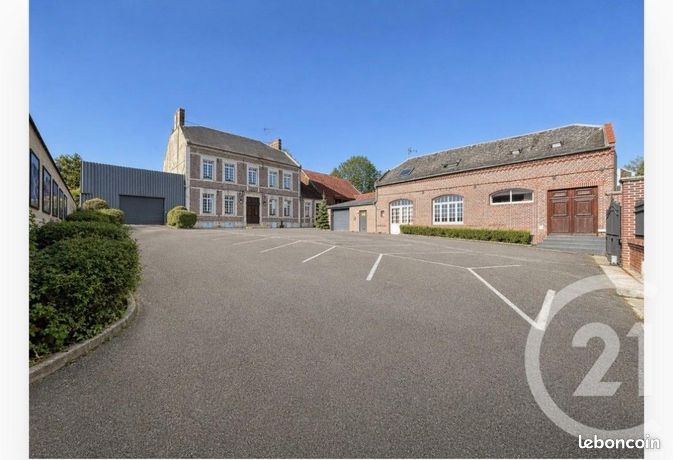 Maison 12 pièces 422 m²