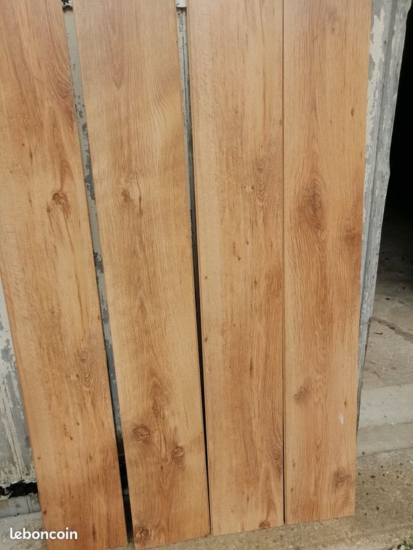 Lames parquet flottant 6,39 m2 (image 1)