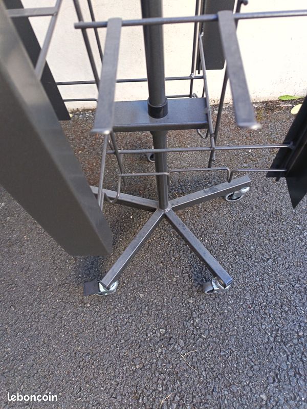 Présentoir, tourniquet (image 4)