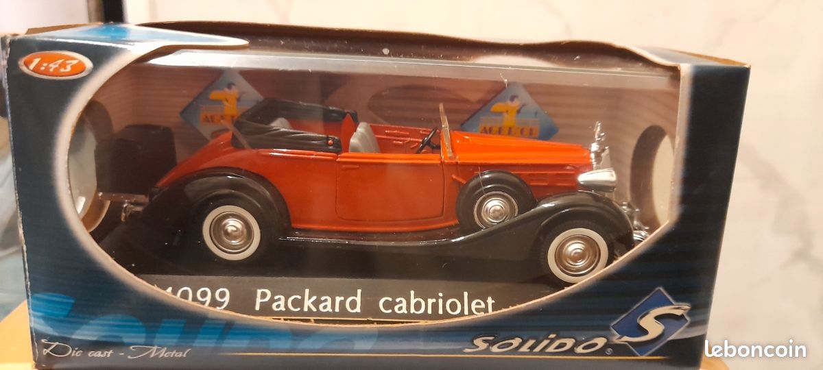 Solido véhicule V.W Coccinelle cabriolet noire métal 1:18 Ref 8015