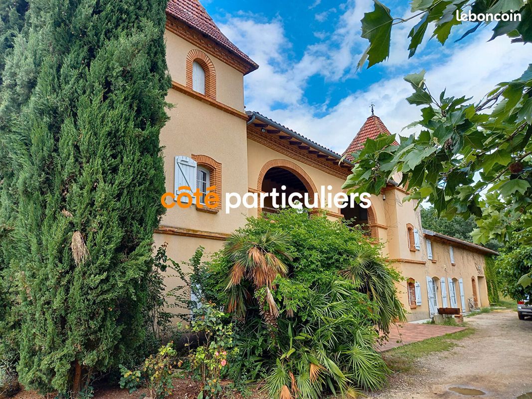 Maison 8 pièces 384 m² · à Montbartier · 384 m² · 465 300 €