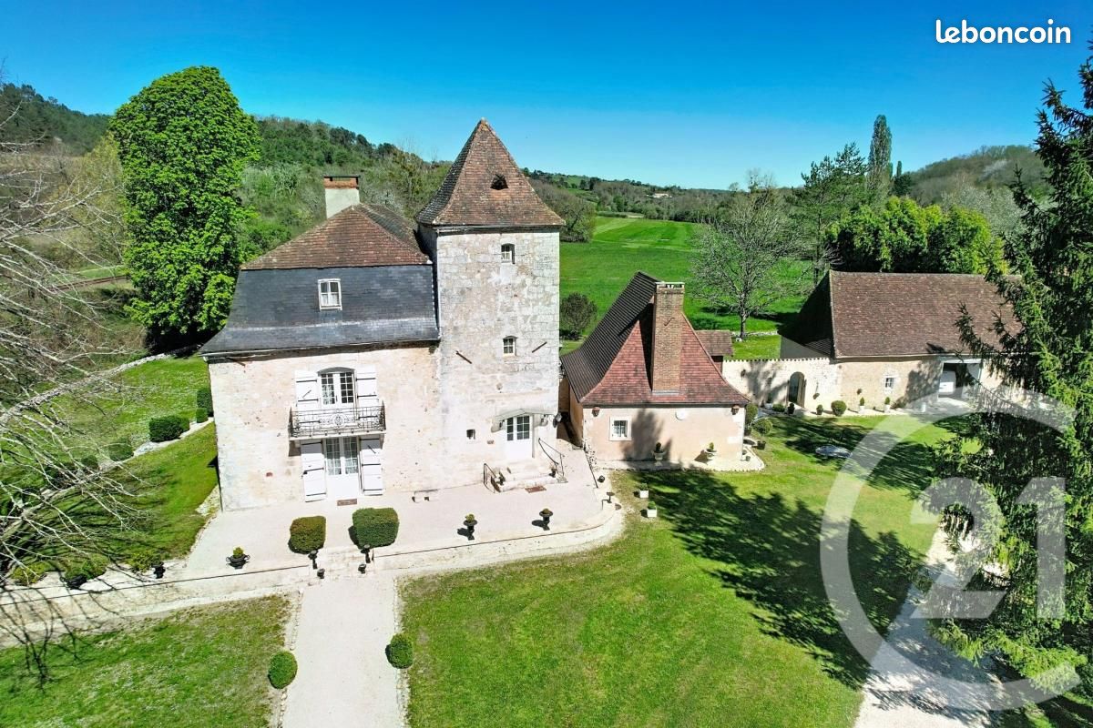 Maison 13 pièces 396 m² · à Périgueux · 396 m² · 595 000 €