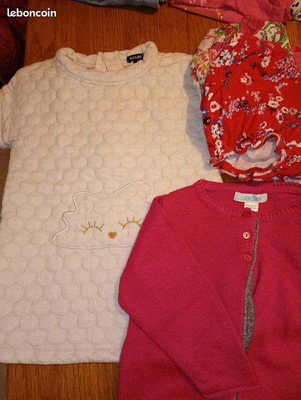 Lot vêtements 12 mois fille (image 1)