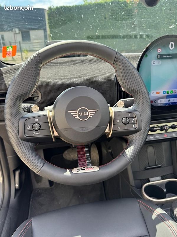 Mini COOPER CABRIO S 204CH JCW DKG7 (image 12)
