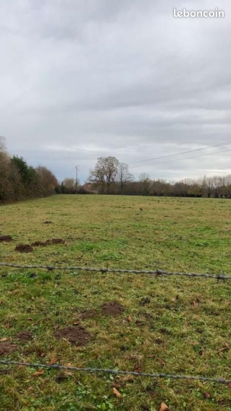 Terrain 568 m² · à Forges-les-Eaux · 48 500 €