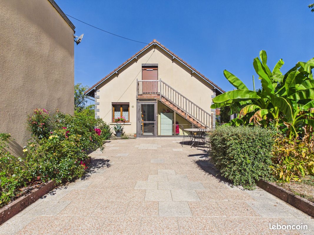 Maison 5 pièces 76 m² · à Genouillac · 76 m² · 137 000 €