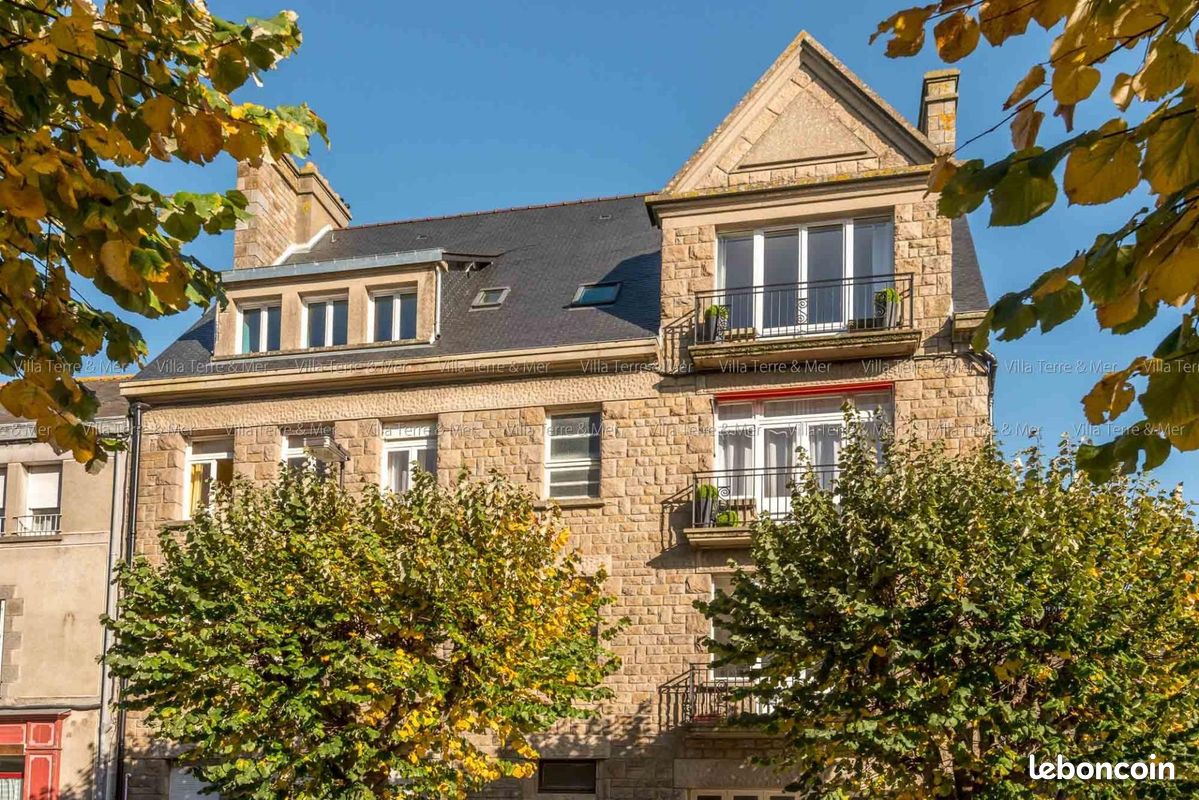 Maison 17 pièces 435 m² · à Dol-de-Bretagne · 435 m² · 1 240 000 €