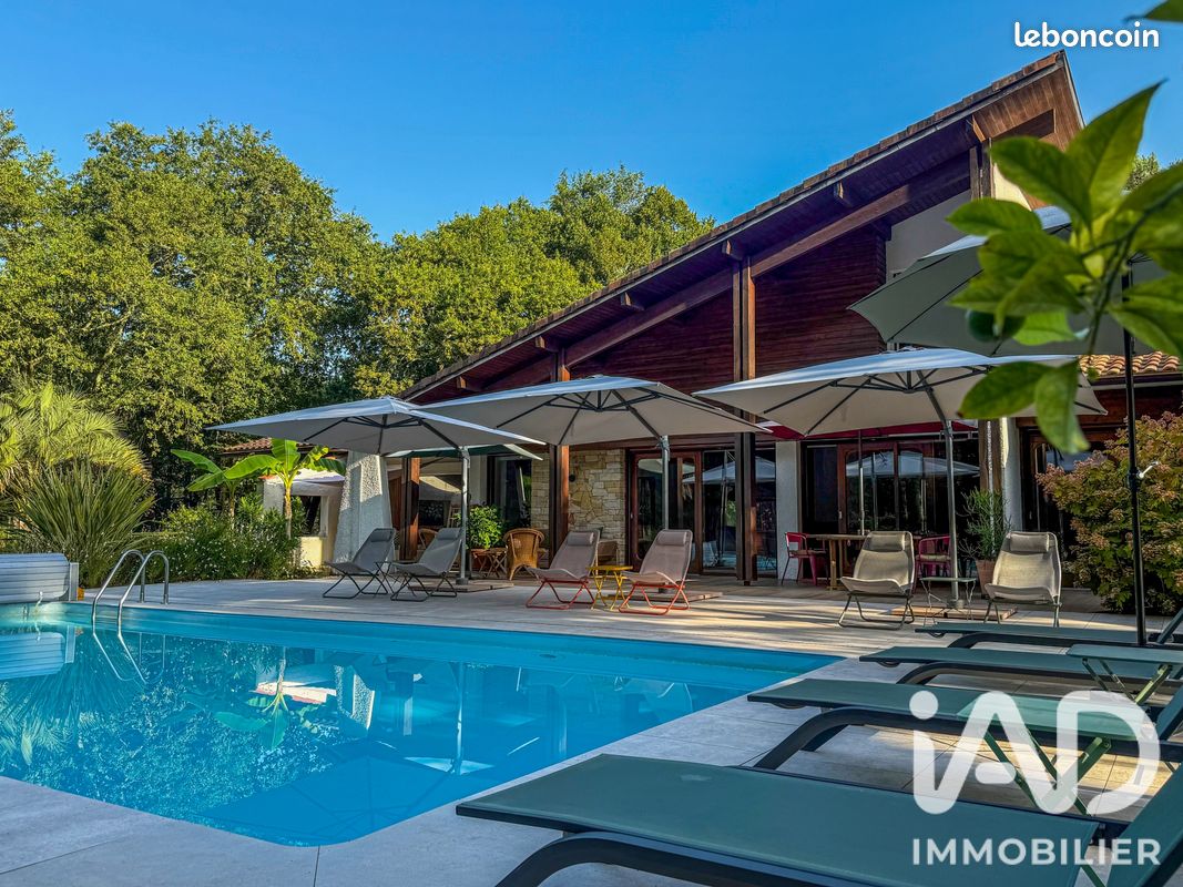 Maison 8 pièces 360 m² · à Saint-Paul-lès-Dax · 360 m² · 1 100 000 €