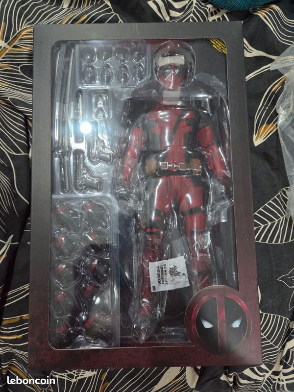Figurine Hot Toys Deadpool – Movie Masterpiece Series MMS347 – 1/6 – 31 Cm – NEUVE SCELLÉE