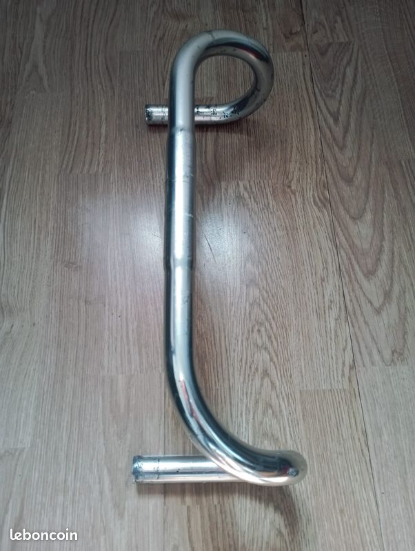 Lot De 3 Cintres De Vélo Course - Marques TTT, Bellerit, Etc - Occasion