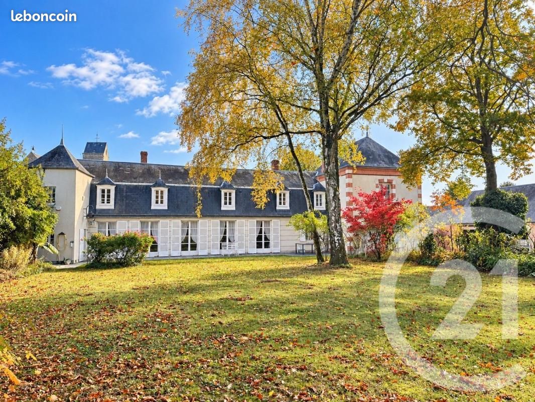 Maison 14 pièces 375 m² · à Angerville · 375 m² · 499 000 €