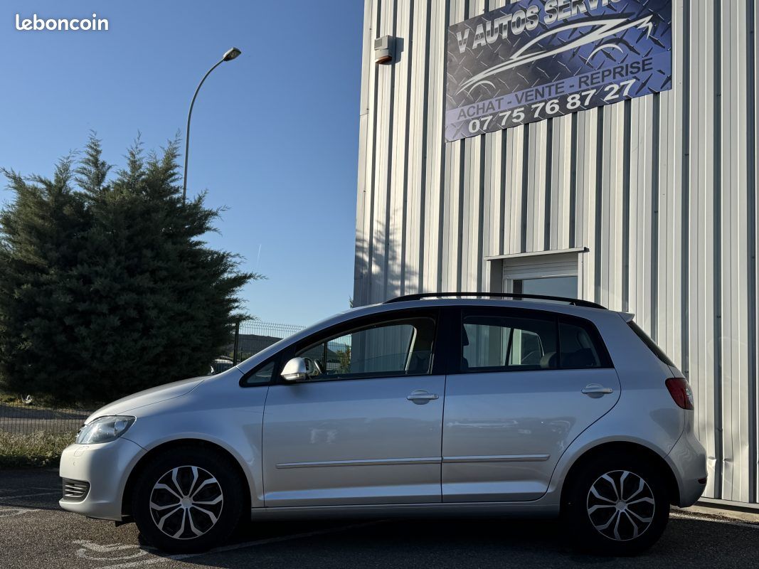 Volkswagen Golf Plus 1.6 TDI 105ch Confortline Garantie 6 Mois (image 2)