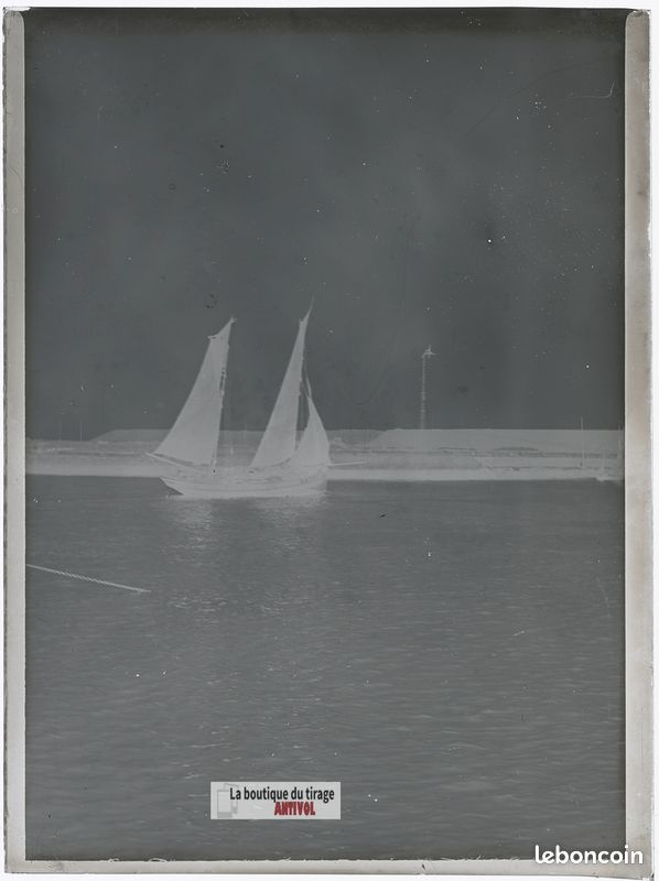 Ancienne Plaque De Verre Photo 9x12 Cm - Bateau Et Personnages - Noir Et Blanc France