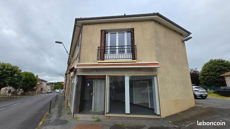 Immeuble 260 m² Sereilhac