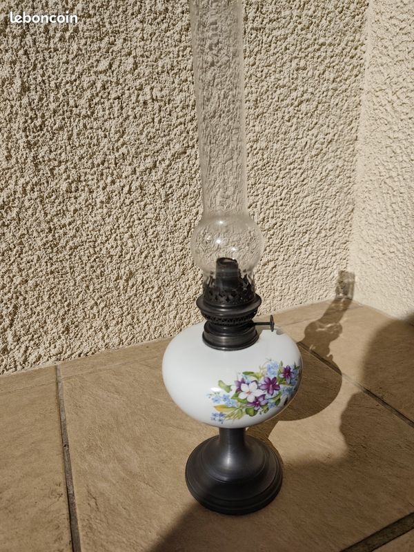 Lampe à pétrole (image 1)