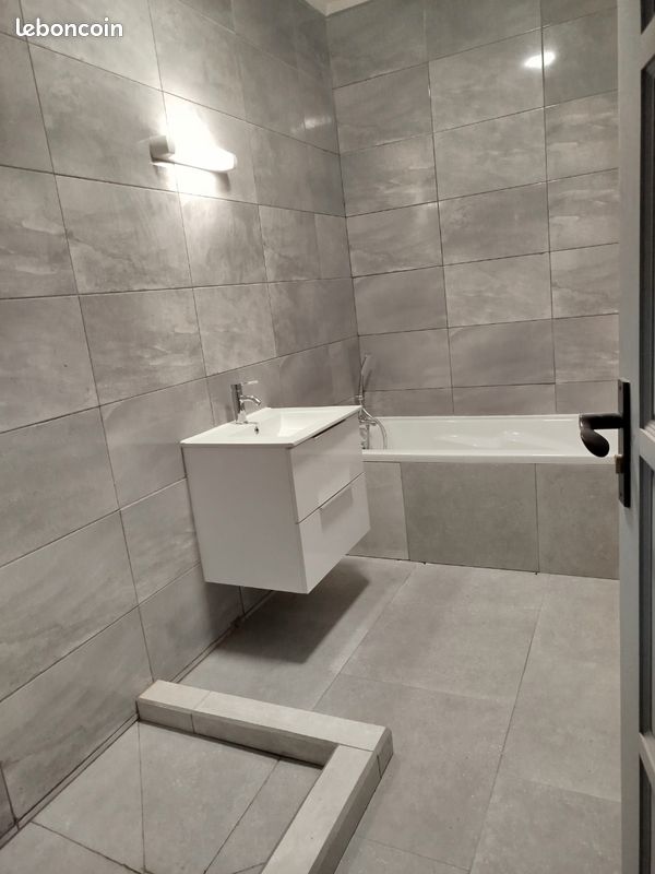 Maison 4 pièces 100 m² · à Saint-Laurent-du-Maroni · 100 m² · 1 220 €