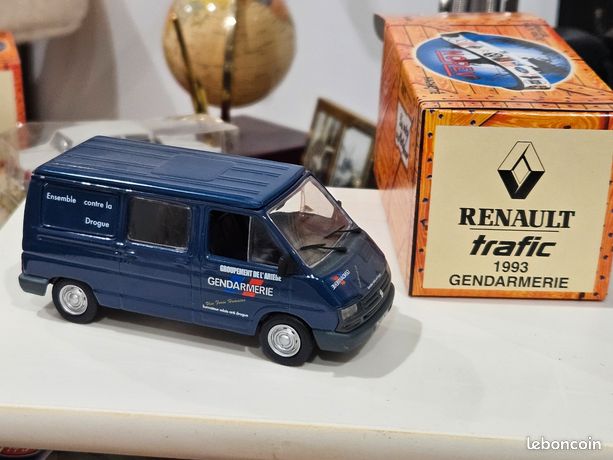 Miniature Norev 1/43 – Renault Estafette Gendarmerie – Plastigam N°250 – Boîte D'origine