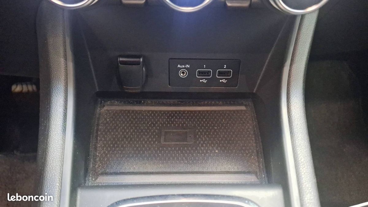 Renault captur tce 140 21 intens (image 28)