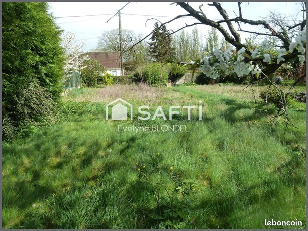 Terrain 635 m² BRESLES