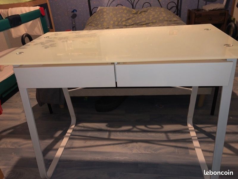 Bureau (image 4)