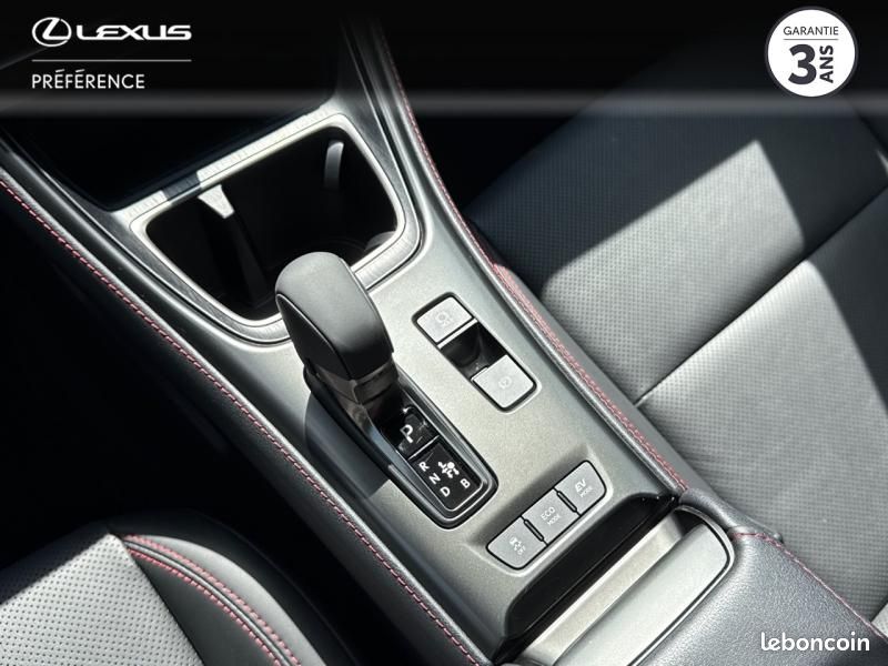 Lexus LBX 1.5 136ch Emotion 2WD (image 21)