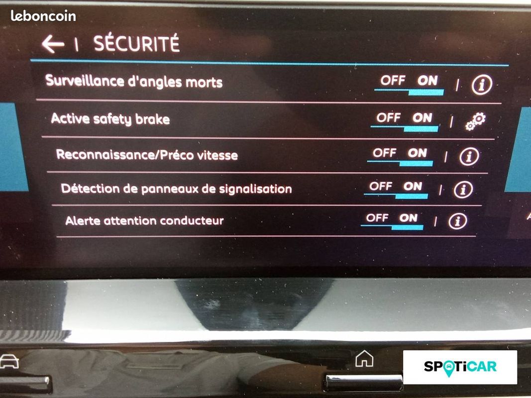 CITROEN C4 BlueHDi 130 S&S EAT8 Shine (image 22)