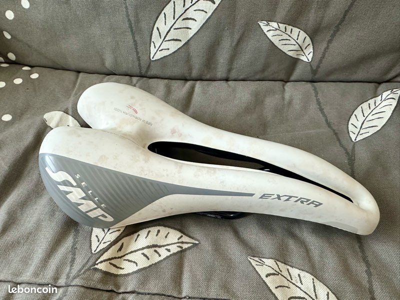 Selle SMP Extra – Blanche, 275x140mm, 395g – Selle De Vélo De Route Unisexe – Neuve