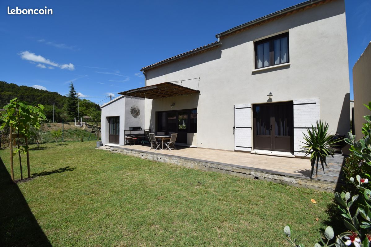 Maison 4 pièces 100 m² · à Pernes-les-Fontaines · 100 m² · 400 000 €