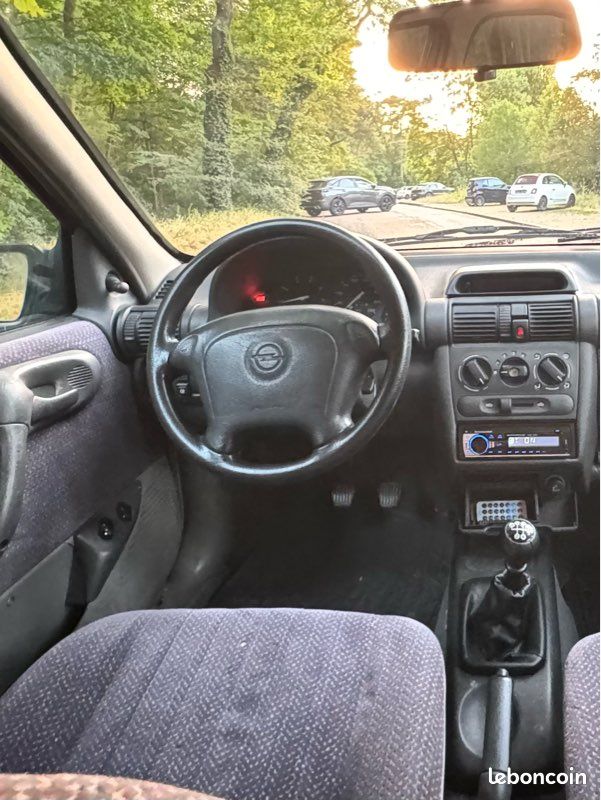 Opel Corsa B GLS (image 3)